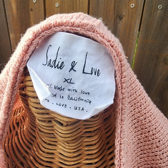 Sadie and Love pink Knit Sweater SZ. XL Lace up V Neck Made with Love in Cali. - Picture 8 of 8